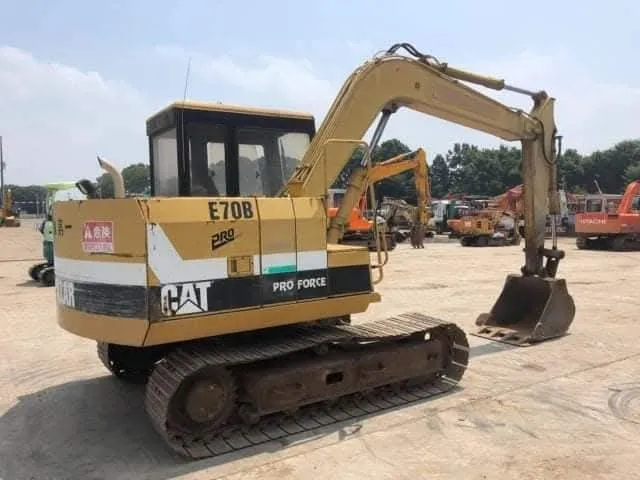 Caterpillar E70B Excavator for Sale | Used Excavator from Japan | ARK TRADING LLC 3