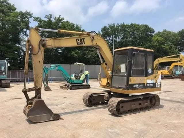 Caterpillar E70B Excavator for Sale | Used Excavator from Japan | ARK TRADING LLC 1